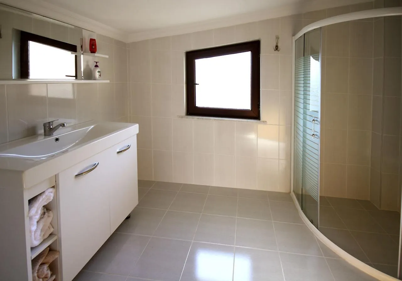 Linda'S Apart Otel Altınoluk